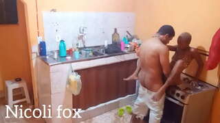 Mi a bai cushiná pa go di zeta... kasi a duna e bisiña