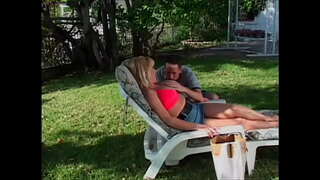 Léier mat grousser Titten léiwer jonk dick - Allysin Glous, Ashley Constant, Kandi Cox, Kianna Bradley, Mika, Rebecca Bardoux