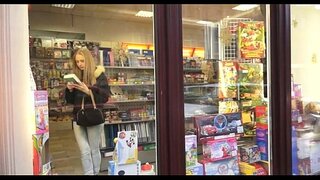 Chienne adore les fellations beaucoup