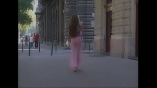 Zinokuphathwa Blowjob kwi-ofisi